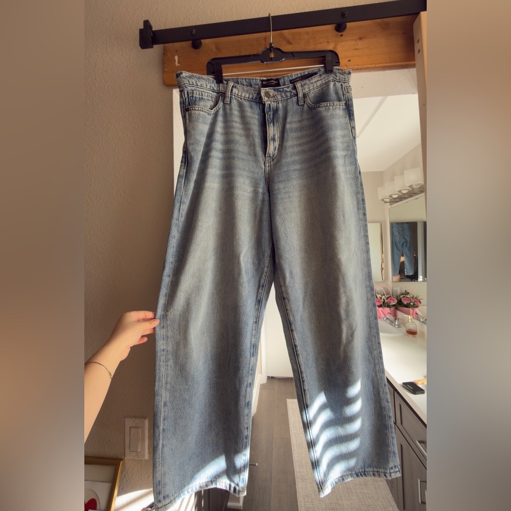 Banana Republic Light Wash High-Rise Barrel Fit Jeans